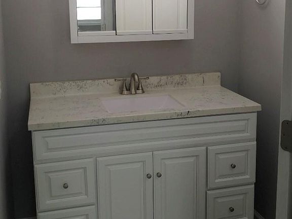 5th image of 56 Wilbury Pl #2A