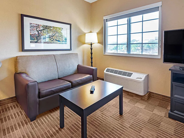 Deluxe Studio - 2 Full Beds