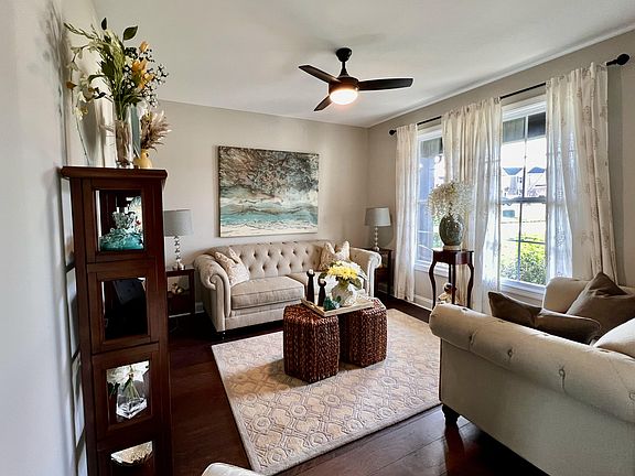 3rd image of 544 Ryan Dr