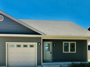 2926 Granite Ct, Cody, WY 82414