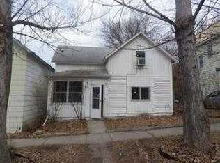 413 Water St, Jordan, MN 55352