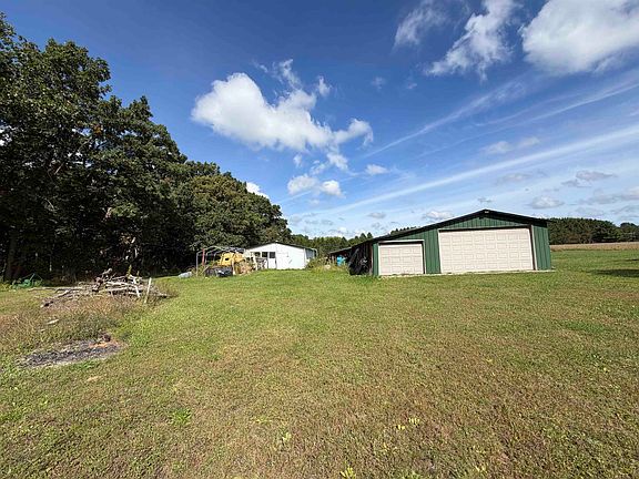 3rd image of N3213 26th Ave