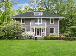 33 Winslow Rd, White Plains, NY 10606