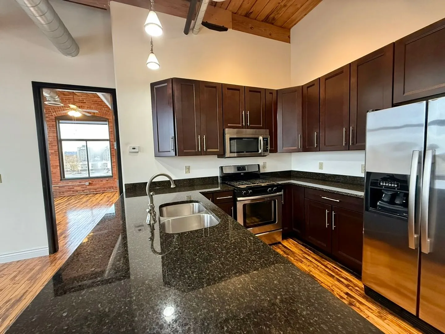 421 Broad Street — Photo 3