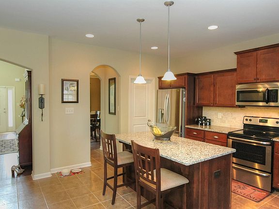 4th image of 345 Briandwood Dr