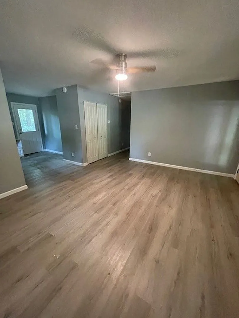 Brand New 3 Bedroom House — Photo 2