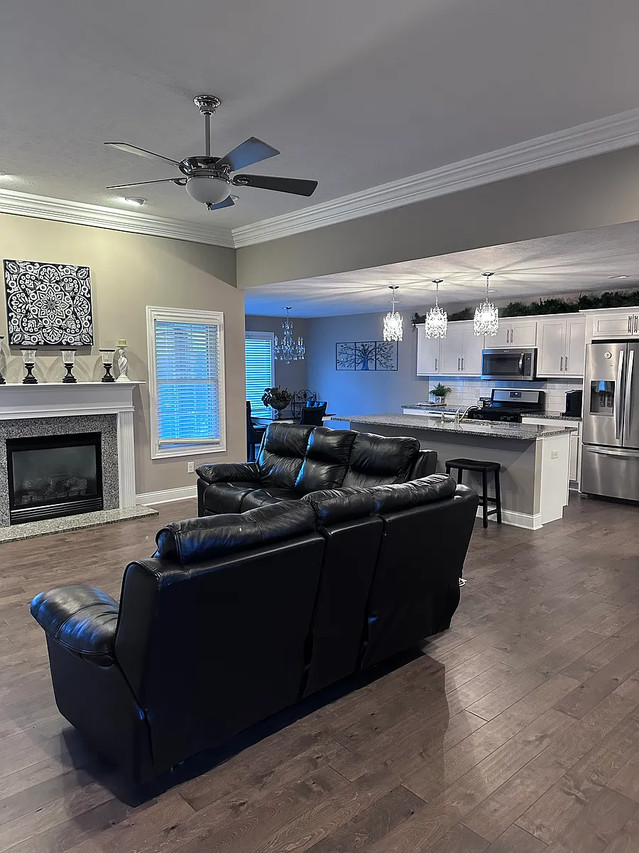 Building Photo - 3305 Telford Dr
