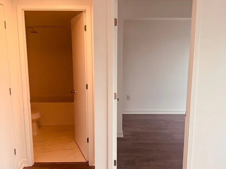 10 Oak St #1001 — Photo 10