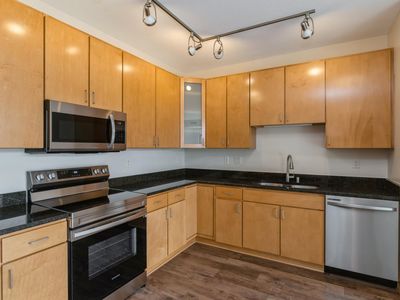 2600 University Ave SE APT 301, Minneapolis, MN, 55414