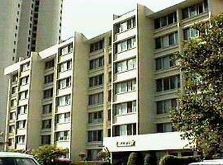 5122 Likini St APT 713, Honolulu, HI 96818