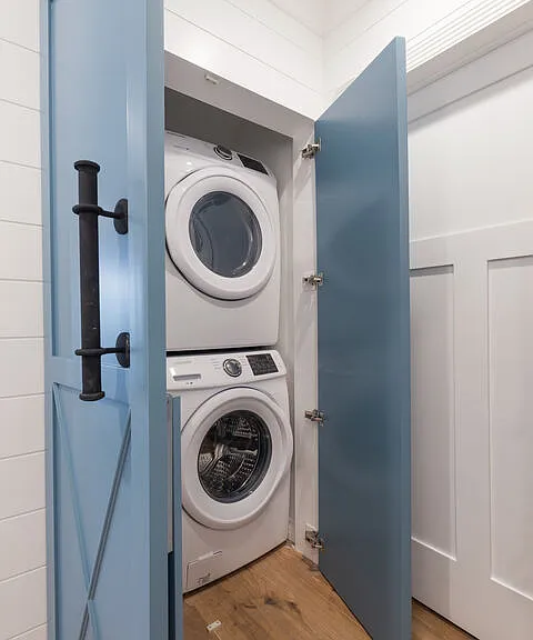 135 S Roxbury Dr #1/2 — Photo 18