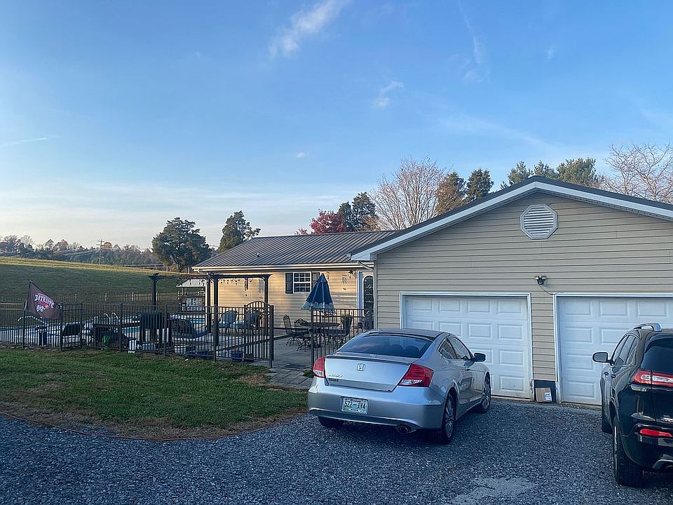 2nd image of 210 Cleveland Rd