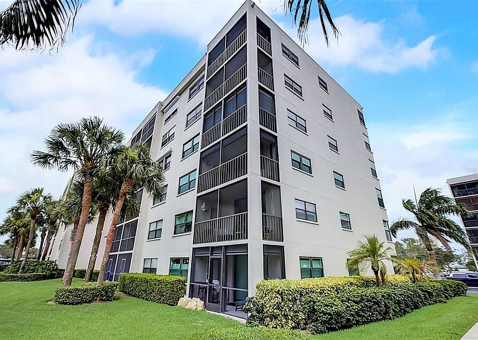 1st image of 1328 PASADENA AVENUE S #201