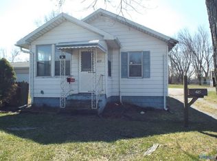 419 Venice Dr, Northwood, OH 43619