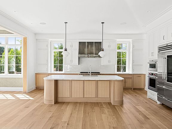 5th image of 144 Corrigan St