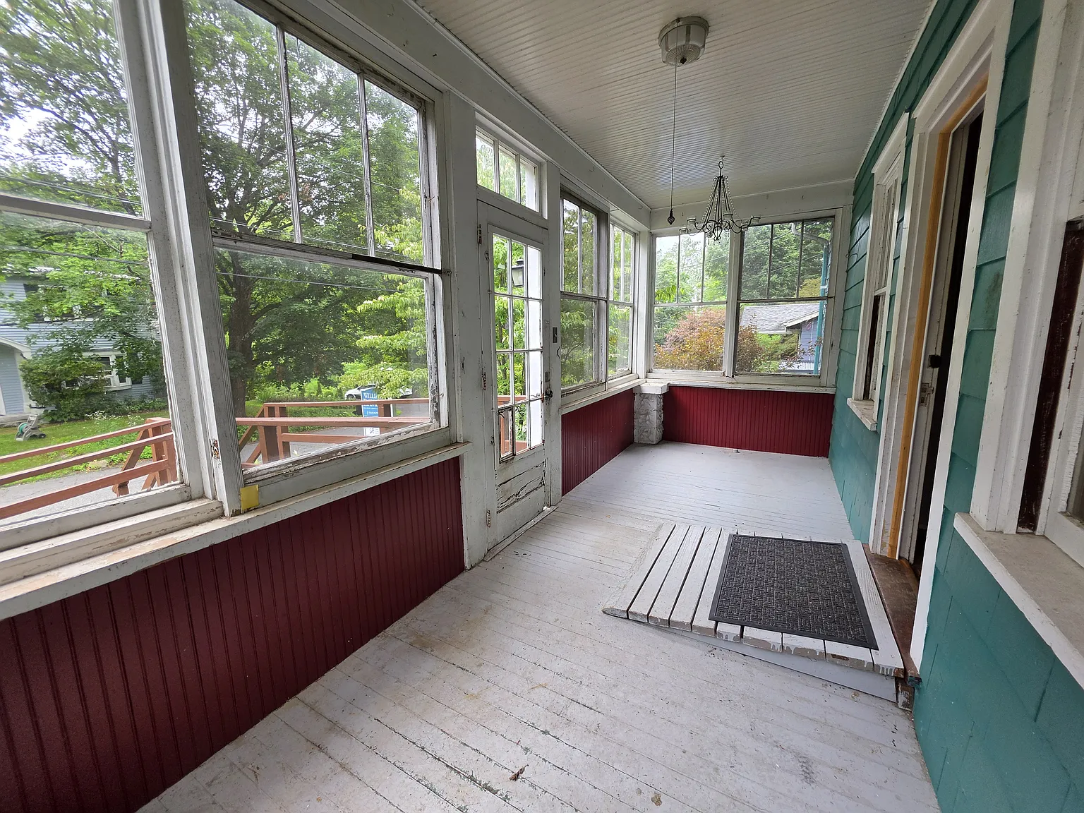 4 bed, 1123 sqft, $3,600 — Photo 2