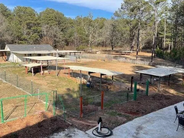 1035 Vineyard Rd, Griffin, GA 30223