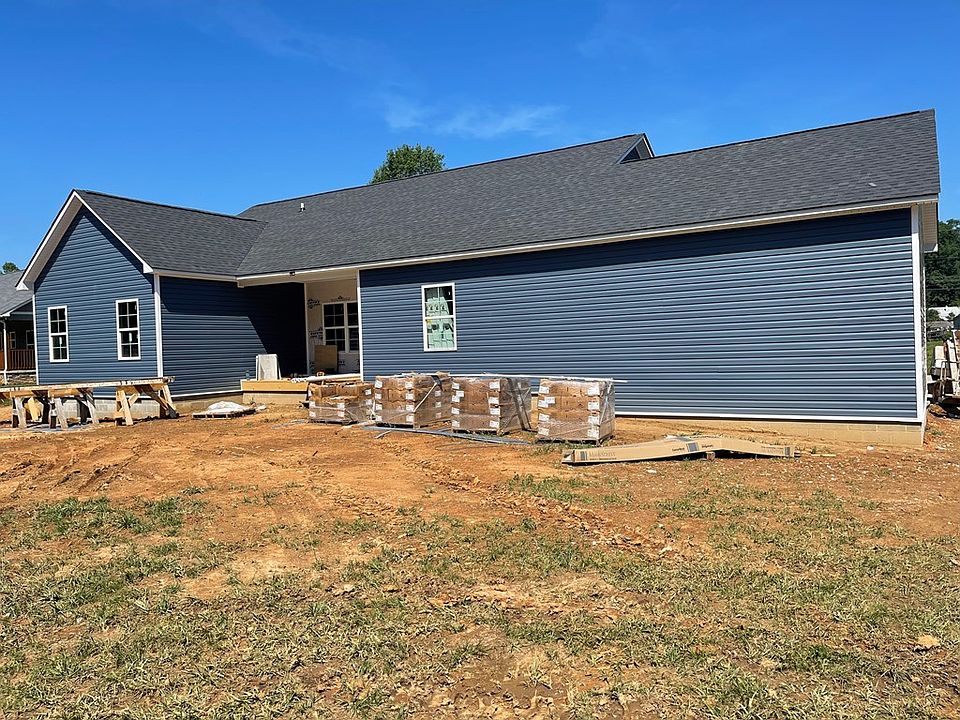 2nd image of 6840 Burgess Falls Rd
