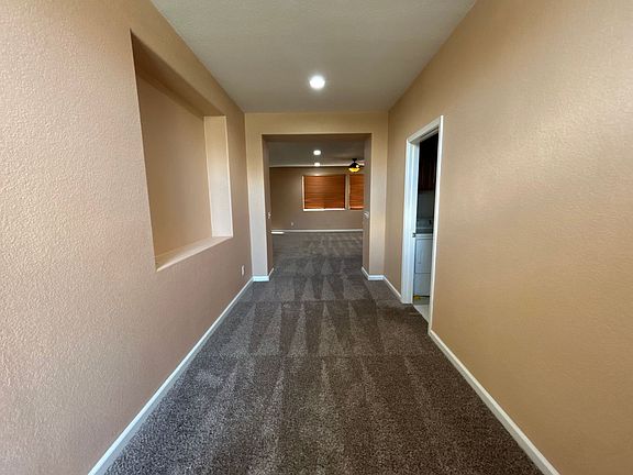 2nd image of 543 Chandler Ct