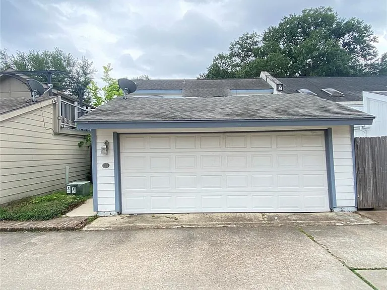 4714 N Cashel Cir — Photo 20