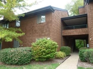 13823 Amiot Dr APT D, Saint Louis, MO 63146