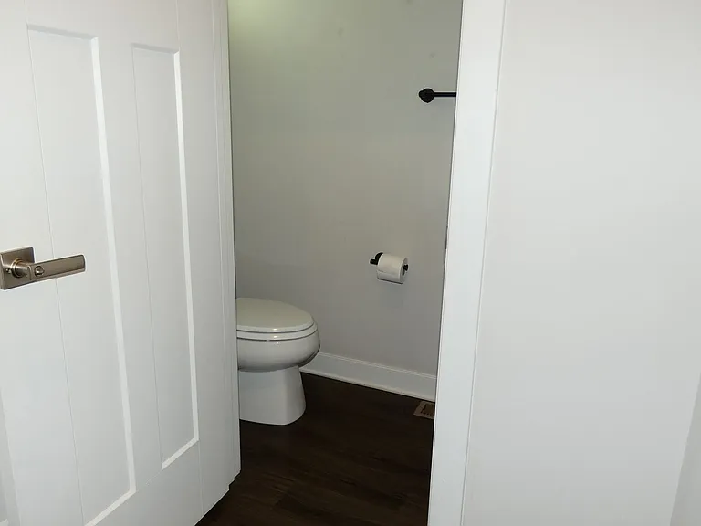 417 Sydney Dr — Photo 18