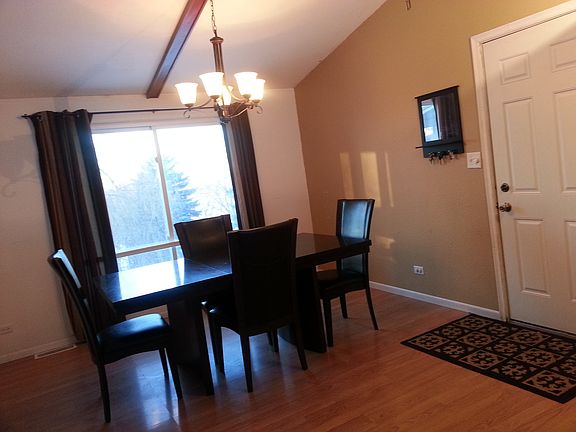 3rd image of 1522 Circle Dr