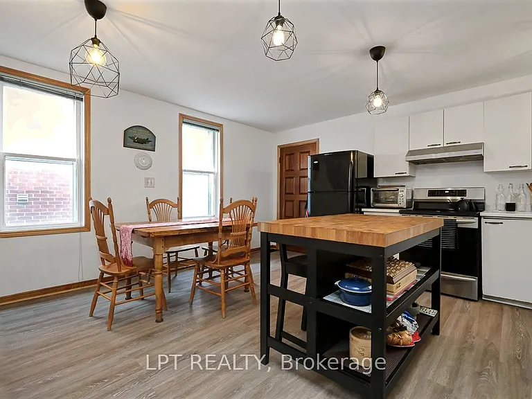 88 Norman St — Photo 9