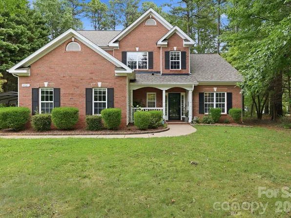 8821 Hambright Rd, Huntersville, NC 28078