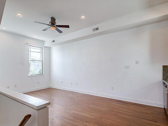 3rd image of 1329 Annin St