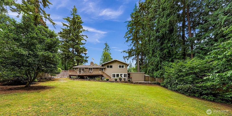 4th image of 19115 104th Avenue NE