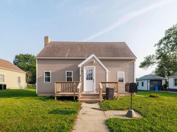207 E Allen St, Kentland, IN 47951
