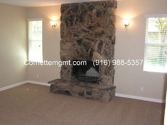 3rd image of 2551 Rose Ct APT A