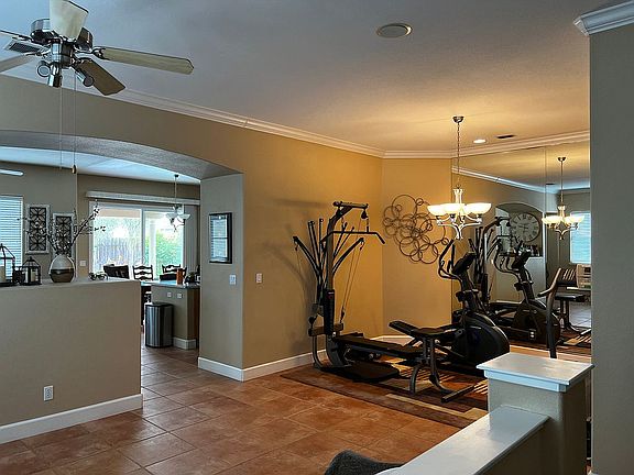 5th image of 9458 Palmerson Dr