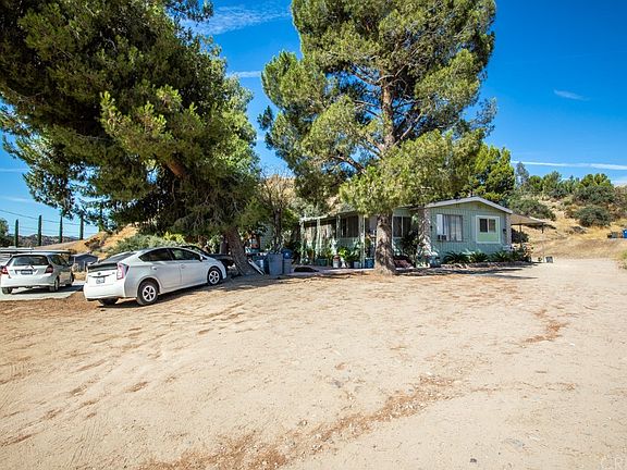 3rd image of 14851 Sierra Hwy