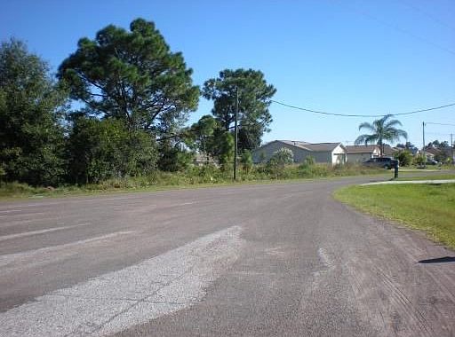 3rd image of 618 Bobcat Ln