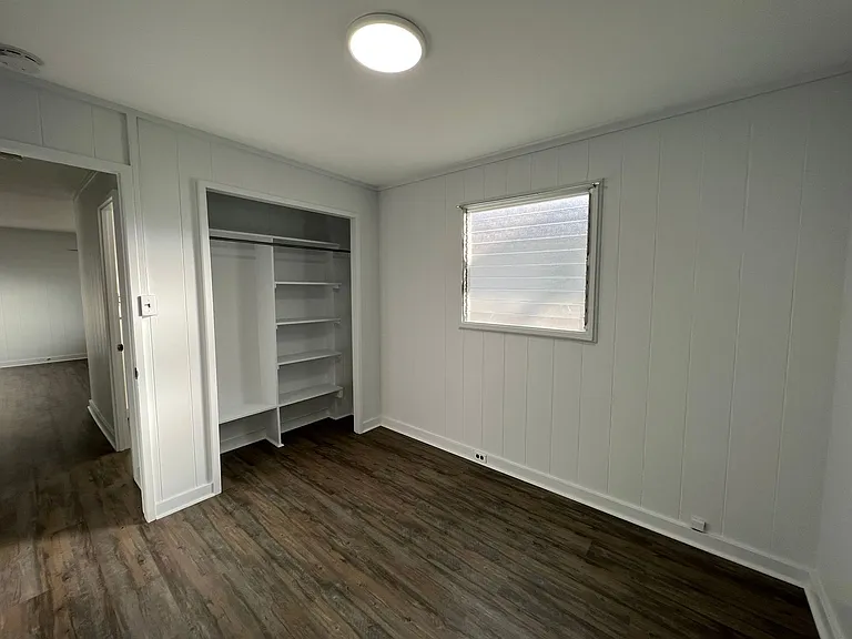 3046C Harding Ave — Photo 6