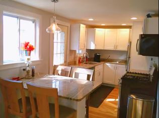 92 Oak St, Natick, MA 01760