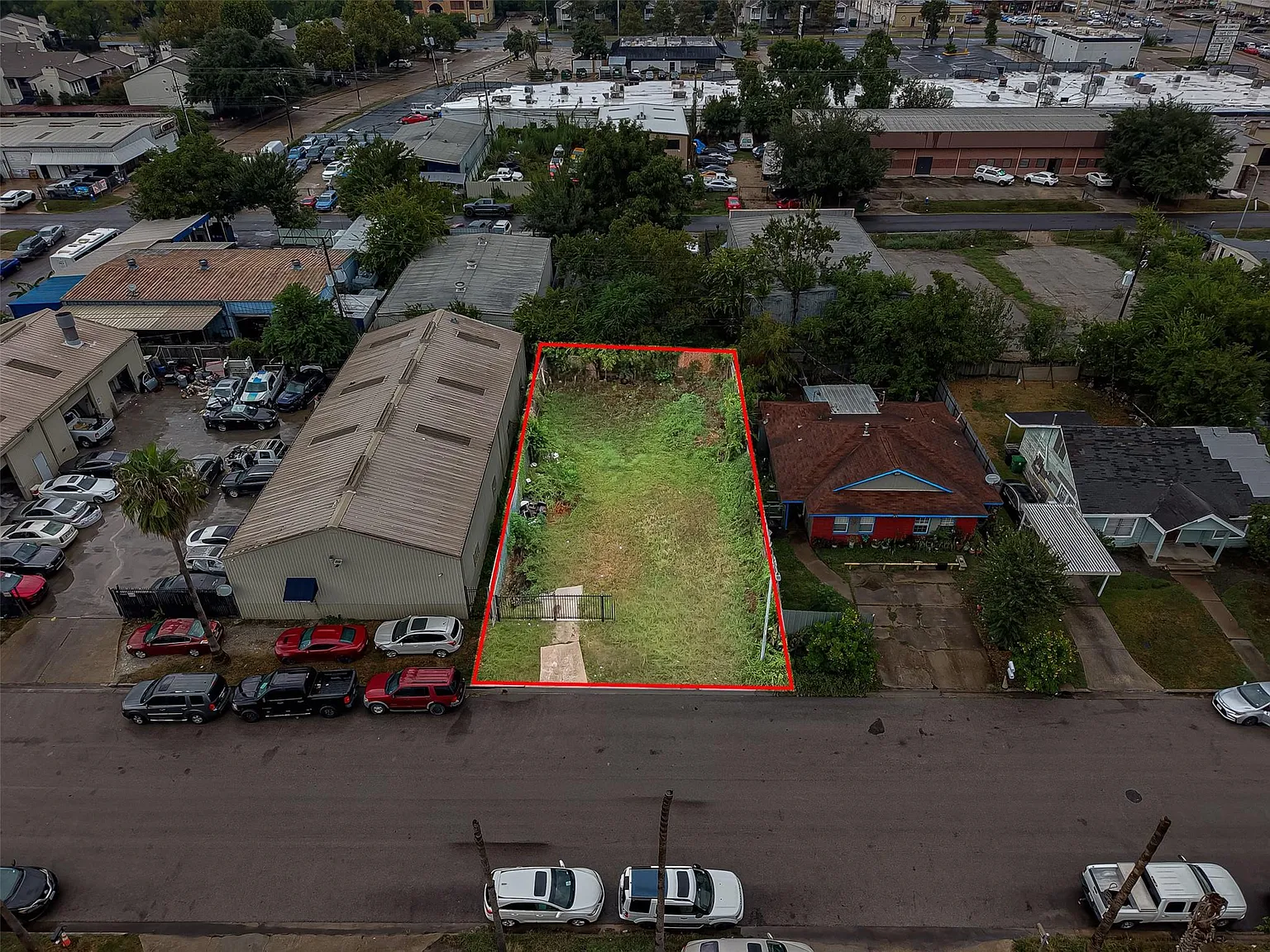 Studio, 1100 sqft, $1,700 — Photo 3