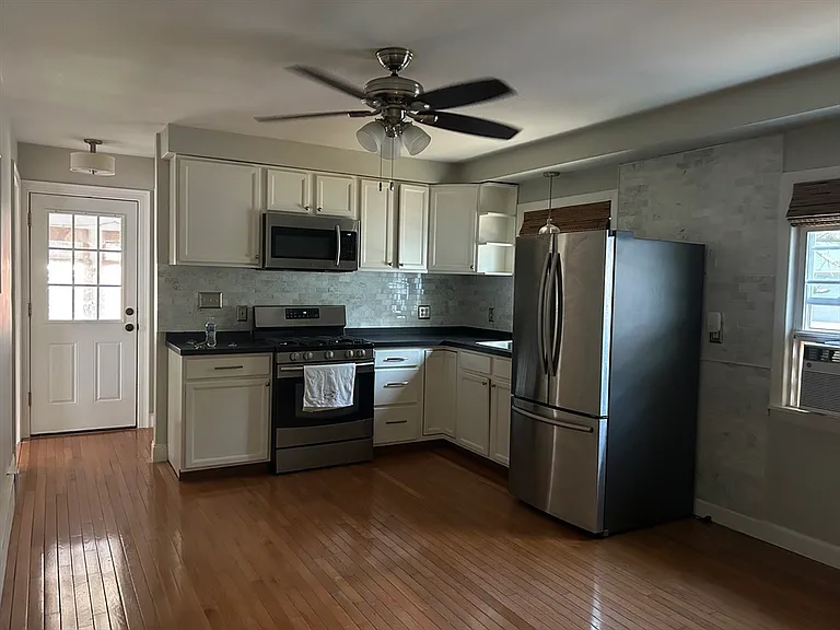 47 Naples Ave — Photo 5