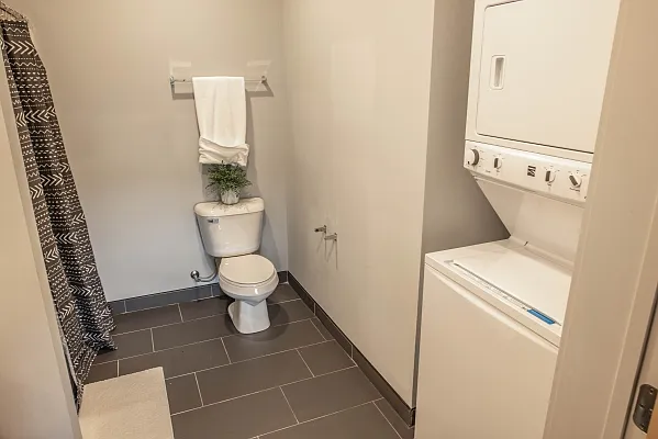 302 S 1st St #411 — Photo 15