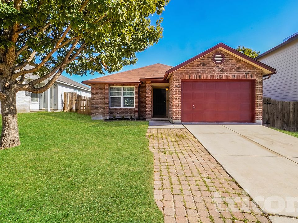 1st image of 7902 Brazoria Park