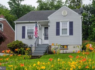 556 Hillcrest Rd, York, PA 17403