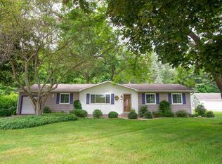 55295 Timothy Rd, New Carlisle, IN 46552