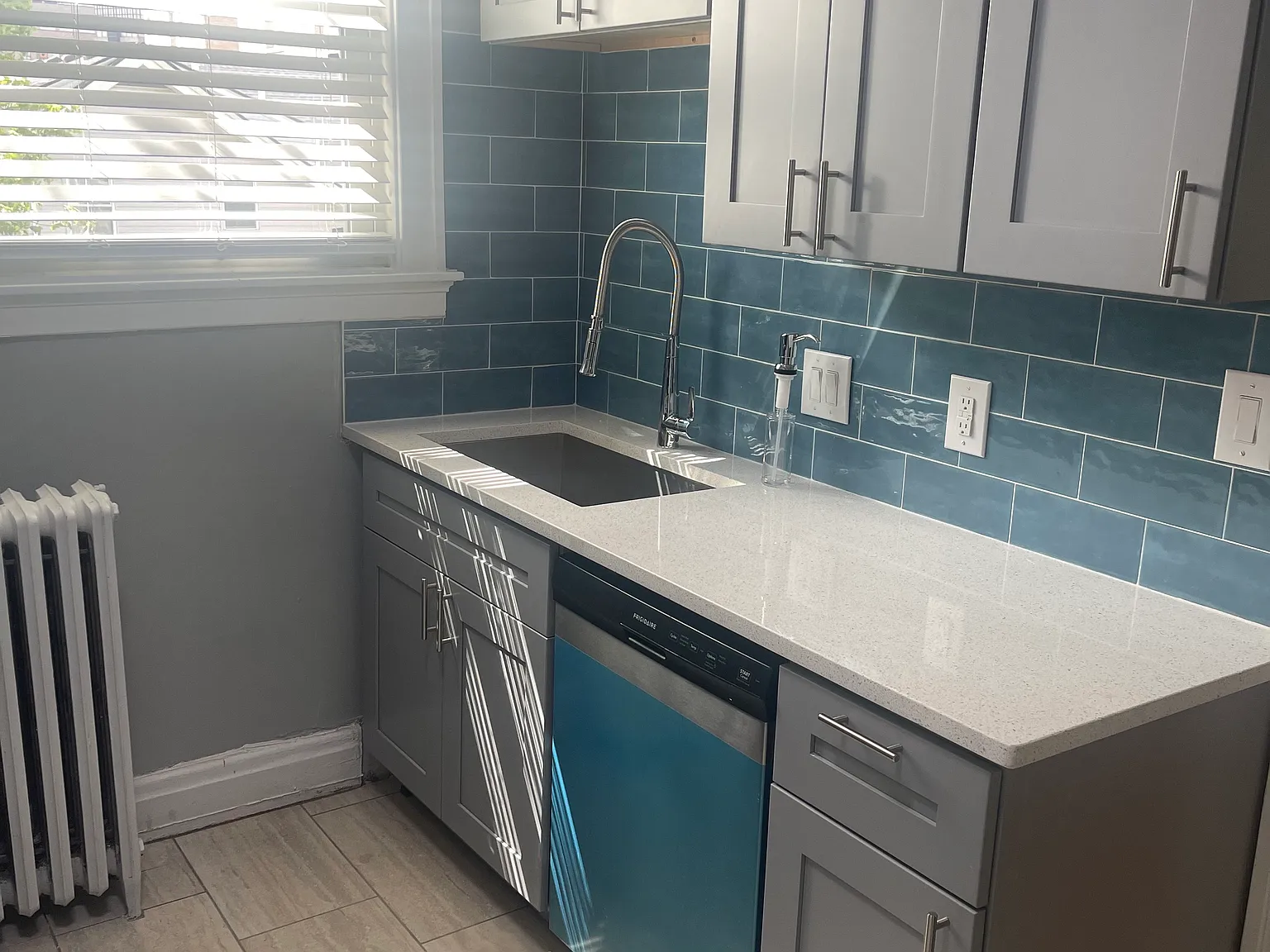 2 bed, $1,295 — Photo 2