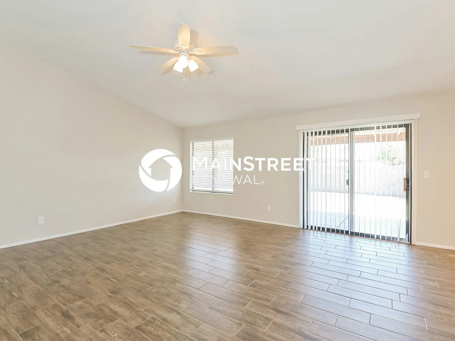 8136 S Carbury Way — Photo 3