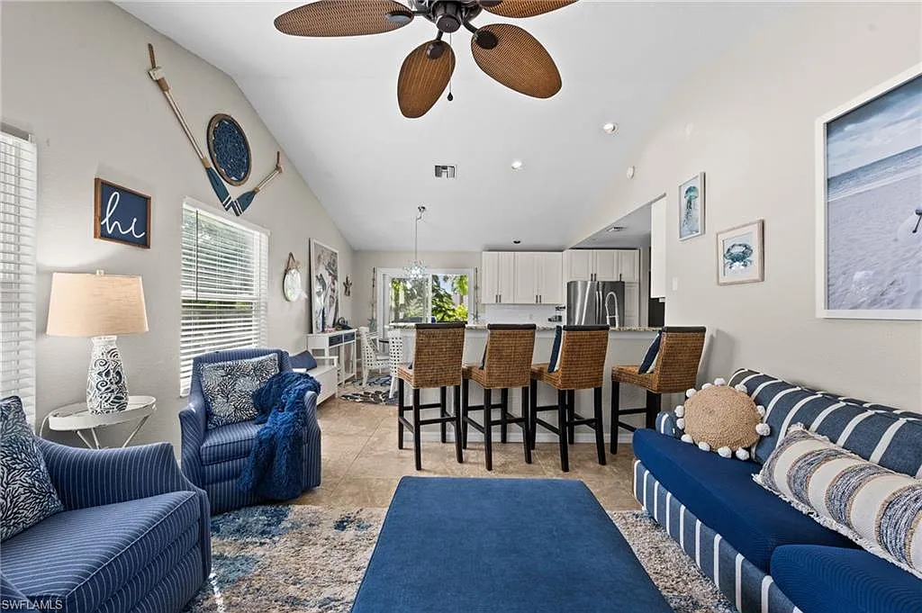 2 bed, 1.0 bath, 936 sqft, $2,700 — Photo 3