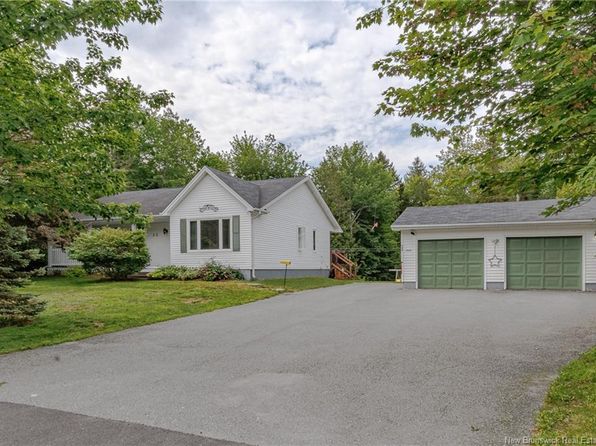 23 Joshua St, Rothesay, NB E2S 1A4
