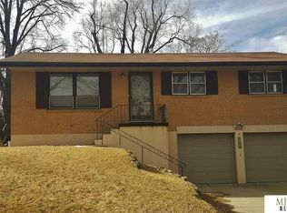 514 N 4th St, Bellevue, NE 68005