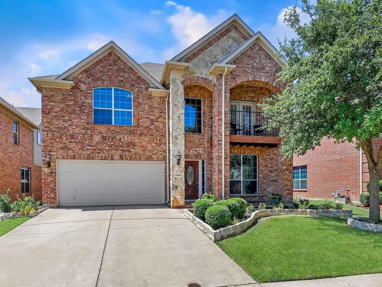 5 bed, 3542 sqft, $3,350 — Photo 1